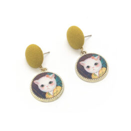 cat-in-a-kimono-vintage-style-earrings