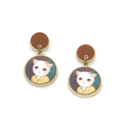 cat-in-a-kimono-vintage-style-earrings-brown