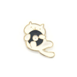 kitty-with-the-cd-enamel-pin-1
